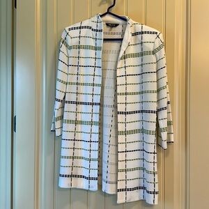 Ming Wang knit blazer. 3/4 length sleeves. Size M